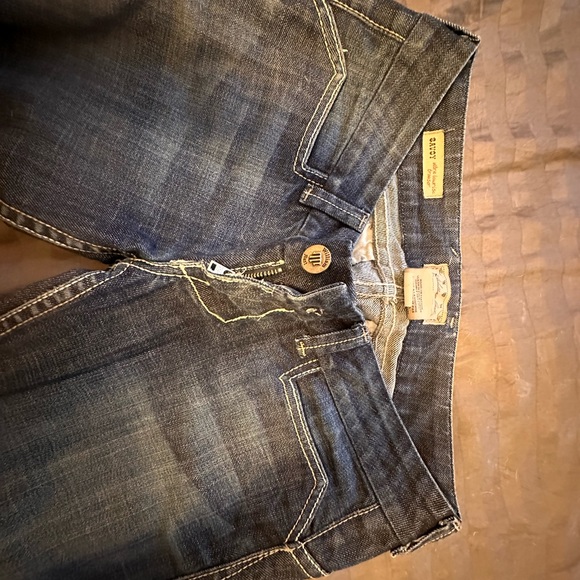 William Rast size 28 - Picture 4 of 4